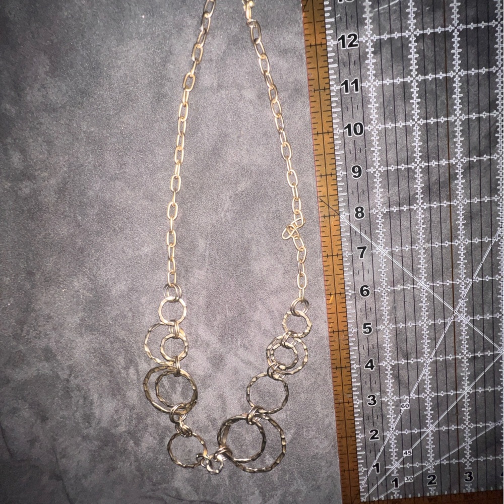 Elegant Gold Chain Link Necklace